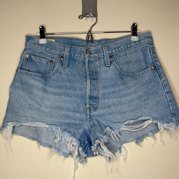LEVI’s 501 Distressed Button Fly Rigid Denim Light Wash Summer Jean Shorts - Picture 1 of 9
